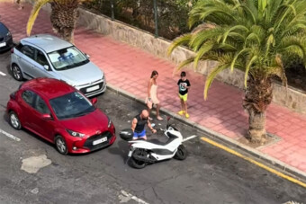 Dühös az internet: pofátlanul csinált helyet magának