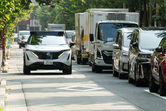 Ijesztően emberi a Nissan új önvezető rendszere
