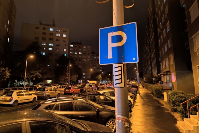 Itt az új döntés, milliárdok maradhatnak a magyar autósoknál