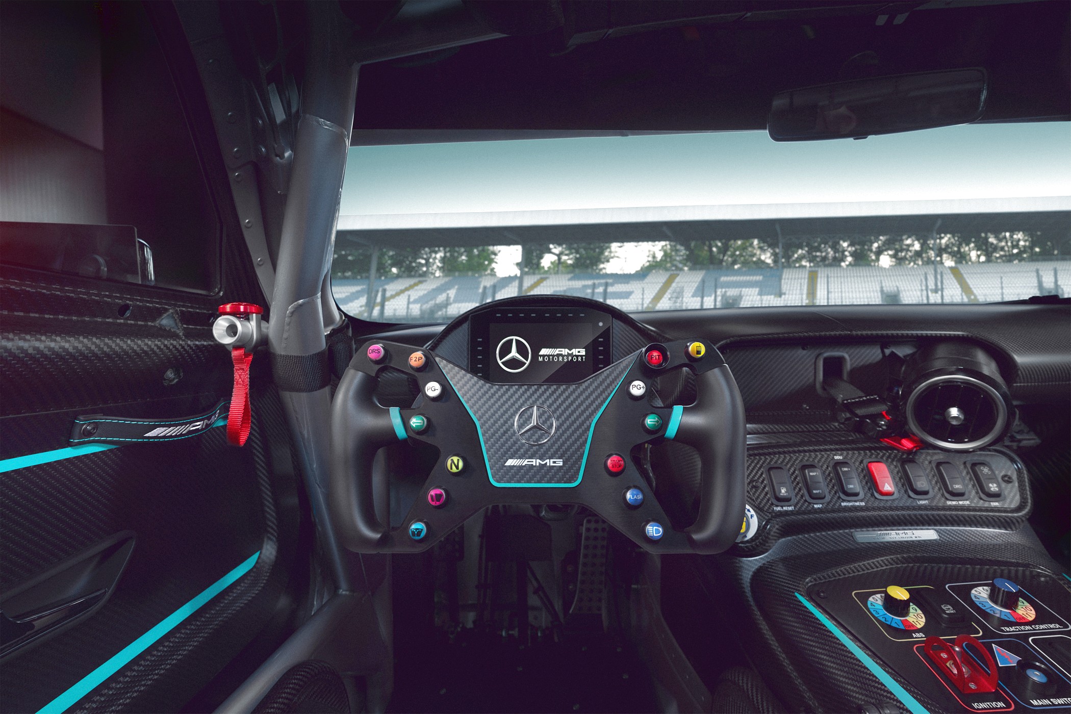 GT Sport trifft auf Formel 1® Der neue Mercedes-AMG GT2 Edition W16 GT Racing meets Formula 1® the new Mercedes-AMG GT2 Edition W16 | Vezess | Vezess