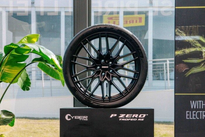 Terjednek az okosgumik, újabb gyártó kap belőle