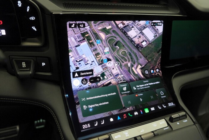 3 másodperc 100-ig. Kipróbáltuk az 1000 lóerős SUV-t 14