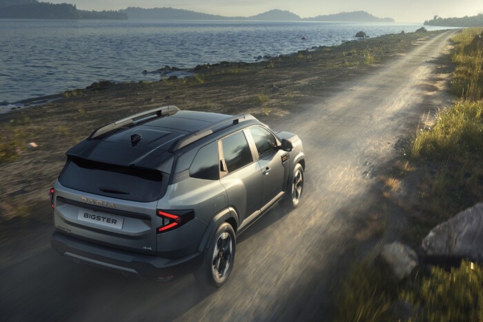 Világújdonsággal erősít a Dacia 10