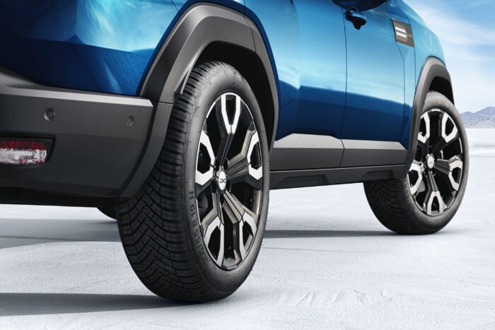 Világújdonsággal erősít a Dacia 8