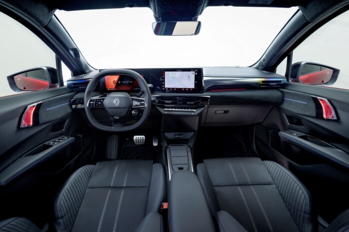 Itt az új Renault Clio. Körbejártuk, beleültünk, de még nem igazán értjük 8 | Vezess Itt az új Renault Clio. Körbejártuk, beleültünk, de még nem igazán értjük 8