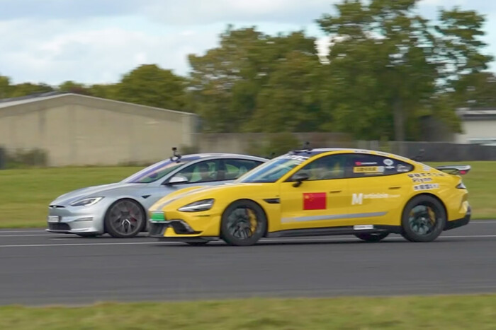 Pofon a Teslának egy telefonmárkától? – A Xiaomi komolyan gondolja