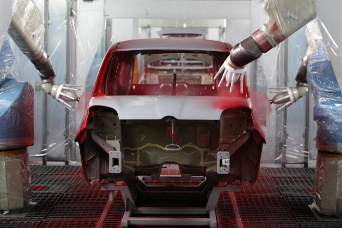 Leállt a termelés hat európai autógyárban 6