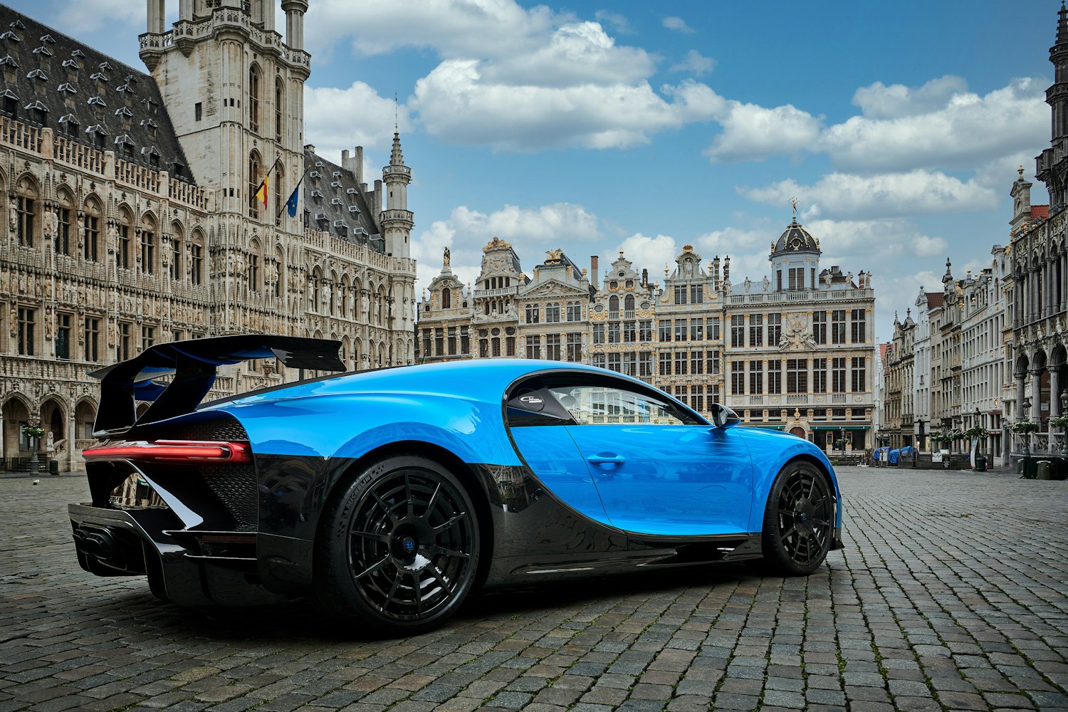 002-chiron-pur-sport-brussels-2 | Vezess | Vezess