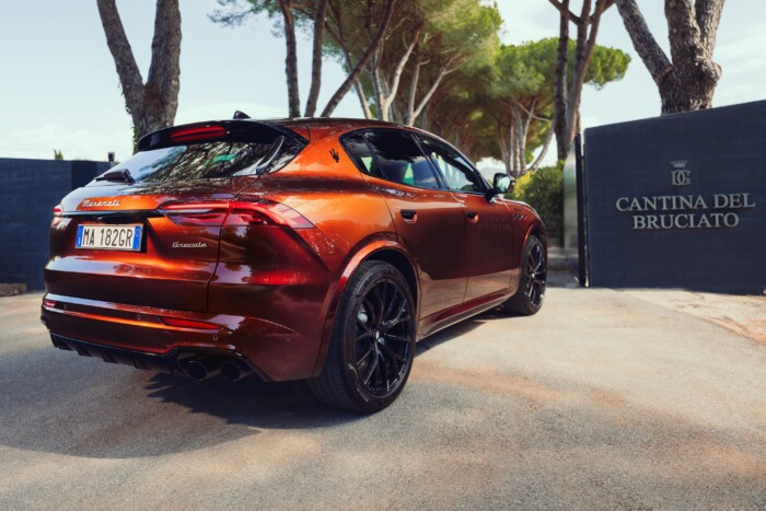 Ez az autó alkoholt hirdet 7