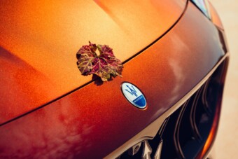 Ez az autó alkoholt hirdet