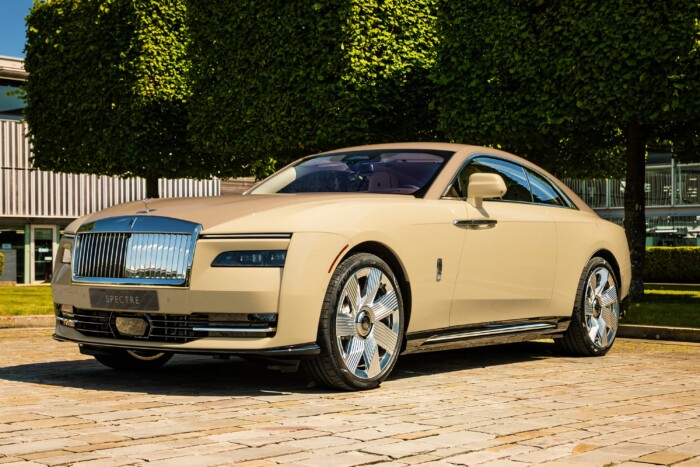 Kutyának készült méregdrága autó 9 | Vezess Kutyának készült méregdrága autó 9