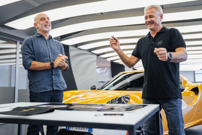 Újra gyárt sportautót az Alfa Romeo 11