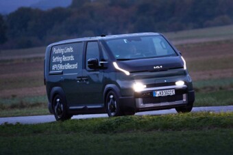 Nem akármilyen világcsúcsot állított fel egy elektromos furgon