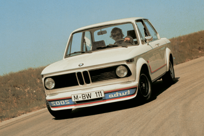 Újraírja a múltat a BMW 1 | Vezess Újraírja a múltat a BMW 1