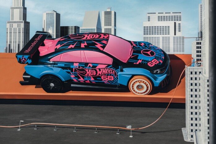 Elvitték Kecskemétről, gyerekjáték lett ez a Mercedes