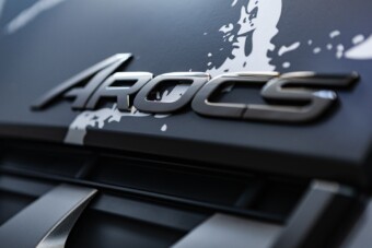 Csak száz darab készült ebből a Mercedes-ből