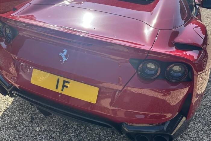 Valaki egy luxuslakás árát adhatja ezért az egyedi rendszámért 2