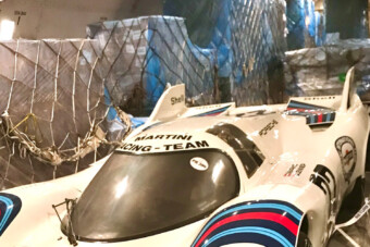 Őrült autószállítmányokról árult el titkokat egy magyar pilóta