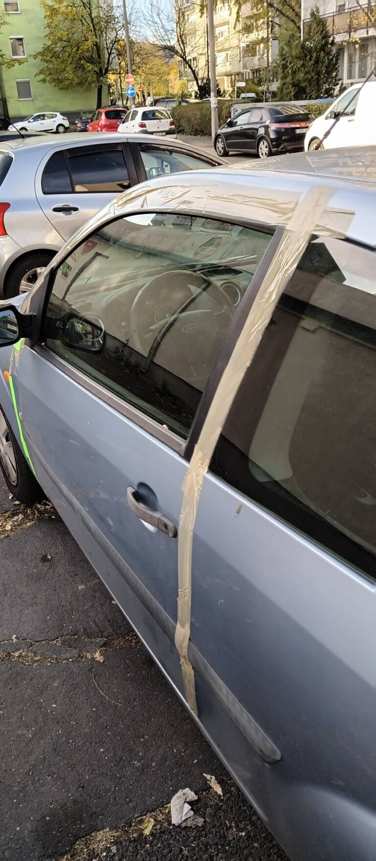 Havanna barna ragasztószalagot így még autós nem használt 2 | Vezess Havanna barna ragasztószalagot így még autós nem használt 2