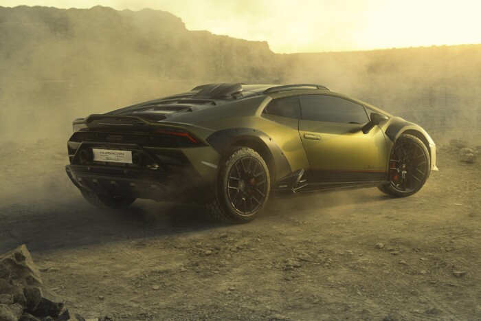 Őrült modellváltozatok várhatók a Lamborghinitől 6 | Vezess Őrült modellváltozatok várhatók a Lamborghinitől 6