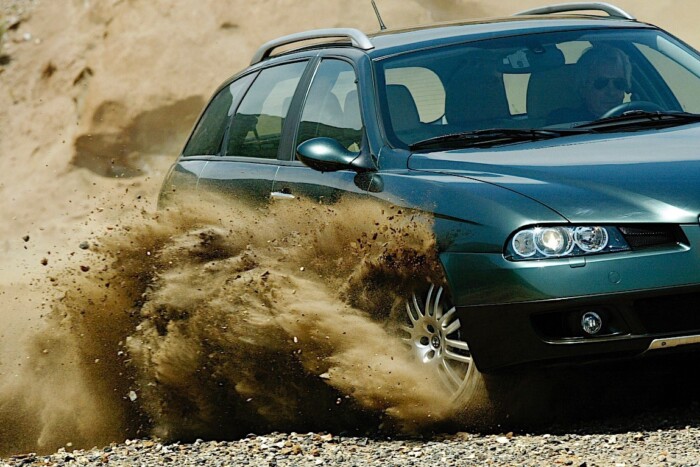 Kevesen tudják, de profi hajtás dolgozik ezekben az olcsó használt autókban
