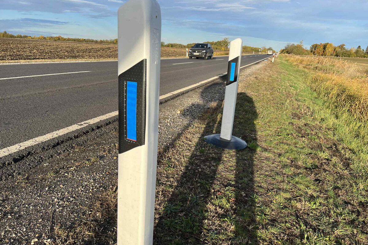 Csak kevés hazai autós tudja, ez mit jelent, pedig tele vannak vele az utak