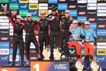 Kettős győzelemmel világbajnok a Toyota a WRC-ben