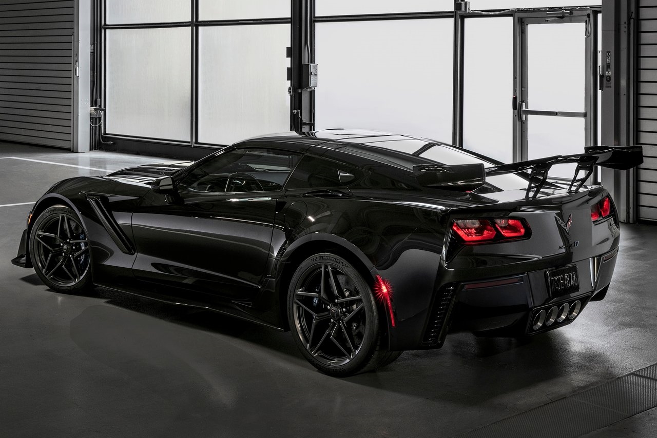 chevrolet-corvette_zr1-2019-4 | Vezess | Vezess