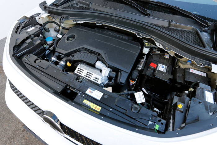 Autó, ami nem is létezhetne: olcsó, tágas, kényelmes 16 | Vezess Autó, ami nem is létezhetne: olcsó, tágas, kényelmes 16