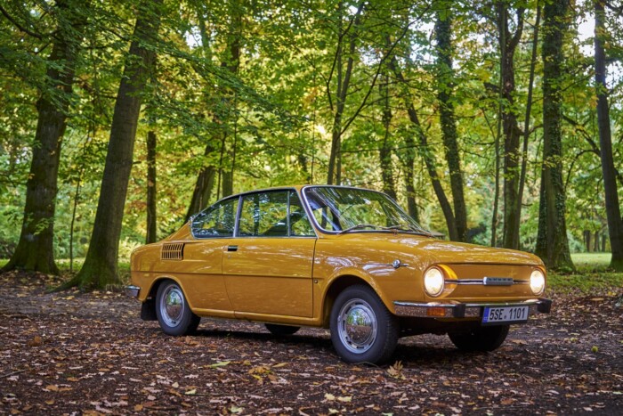 Egy kastély udvarán keltek életre a Škoda-legendák, vezettük is őket 8