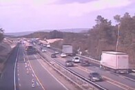 Érthetetlen, mit csinált ez a kamionos az M1-es terelésében 1 Érthetetlen, mit csinált ez a kamionos az M1-es terelésében 1