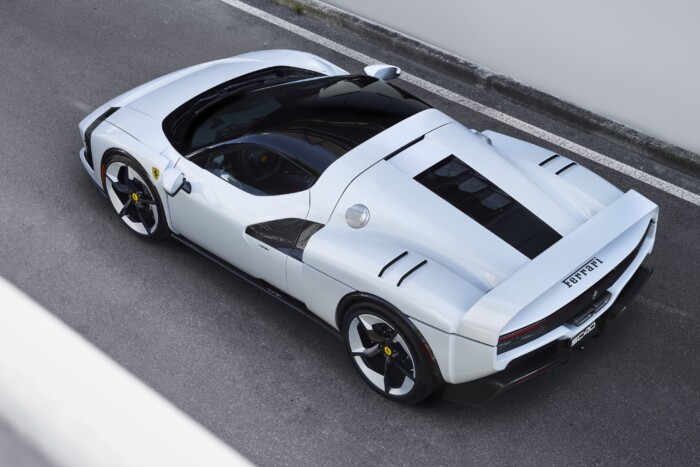 Különlegességet épített saját autójából a Ferrari 6 | Vezess Különlegességet épített saját autójából a Ferrari 6