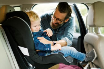 Gyerekülést vennél? Ezeket nagy ívben kerüld el!