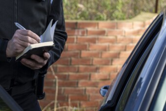 Felháborító, betegsége miatt büntetik az autóst