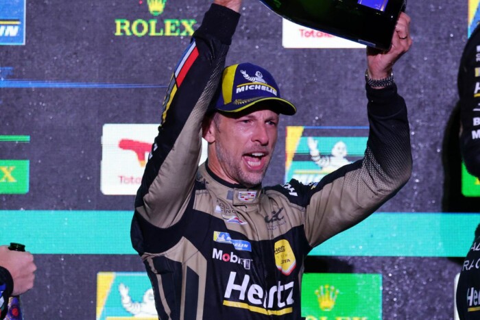 Hivatalos, visszavonul az F1-es világbajnok