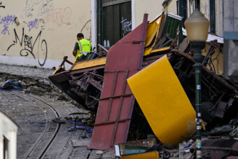 Ezért halt meg 16 ember a portugáliai siklóbalesetben