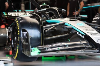 Meghátrált a Mercedes a távozó pilóta ügyében