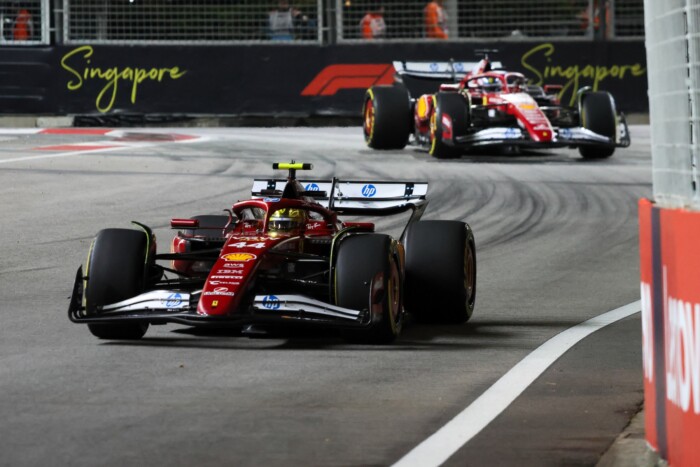 F1: Hamilton szerint tanulhatna a Mercedestől a Ferrari