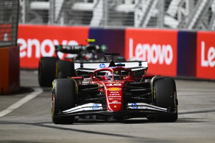 Ütköztek a Forma-1 friss bajnokai Szingapúrban 7