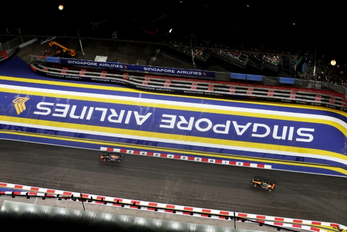 Ütköztek a Forma-1 friss bajnokai Szingapúrban 10
