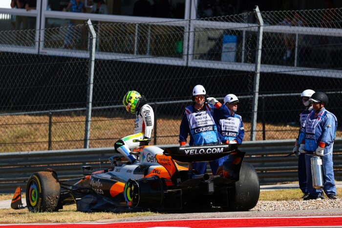 “Amatőr” pilótát okol a baleset miatt a McLaren