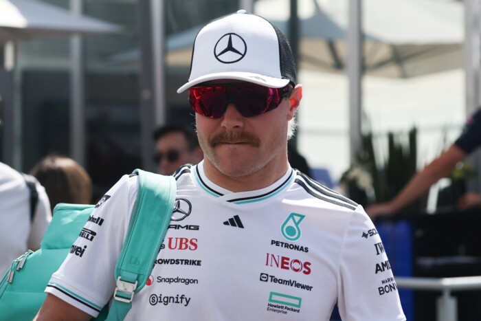 Az utolsó pillanatban fúrták ki az üléséből az F1-es győztest 1 | Vezess Az utolsó pillanatban fúrták ki az üléséből az F1-es győztest 1