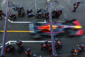 Megvan, mikor jelenti be 2026-os pilótáit a Red Bull