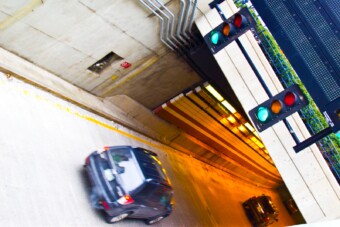 Minden negyedik autós leblokkol az új jelzőlámpánál