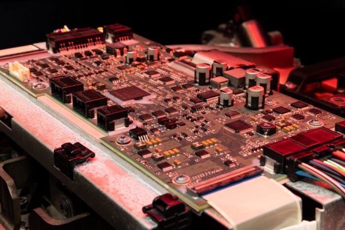 300-at megy négy utassal a Ferrari első villanyautója 7