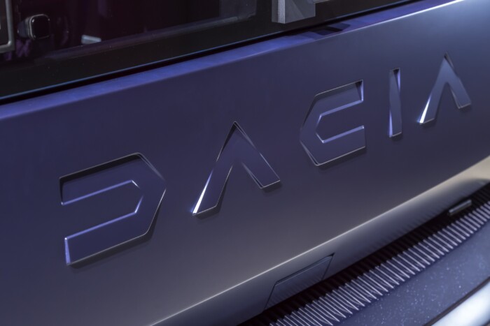 Ilyen lesz a jövő Daciája, már bele is ültünk 1 | Vezess Ilyen lesz a jövő Daciája, már bele is ültünk 1