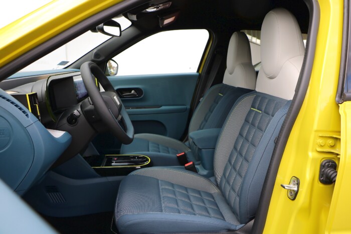 Olcsó villanyautó, ami színt visz az életedbe 16