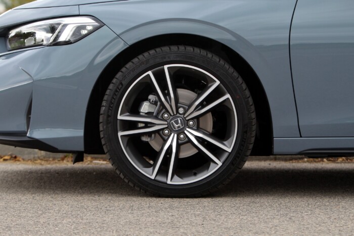 Csendes, kényelmes, de van egy bökkenő − itt az új Honda Civic 18