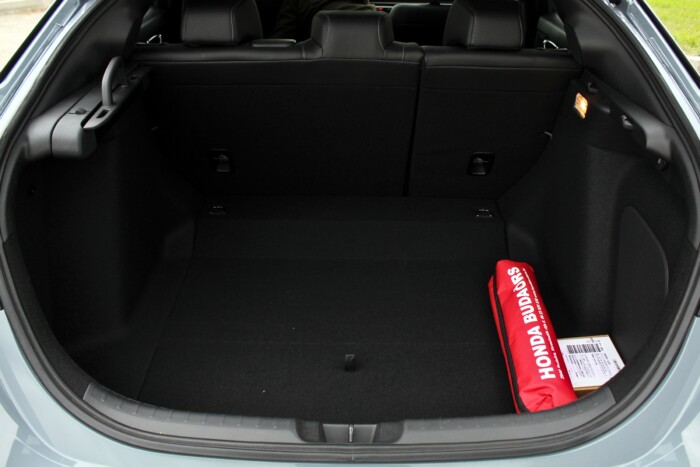 Csendes, kényelmes, de van egy bökkenő − itt az új Honda Civic 13