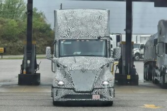 Lesifotókon a legújabb csőrős, aminek európai vonatkozása is van